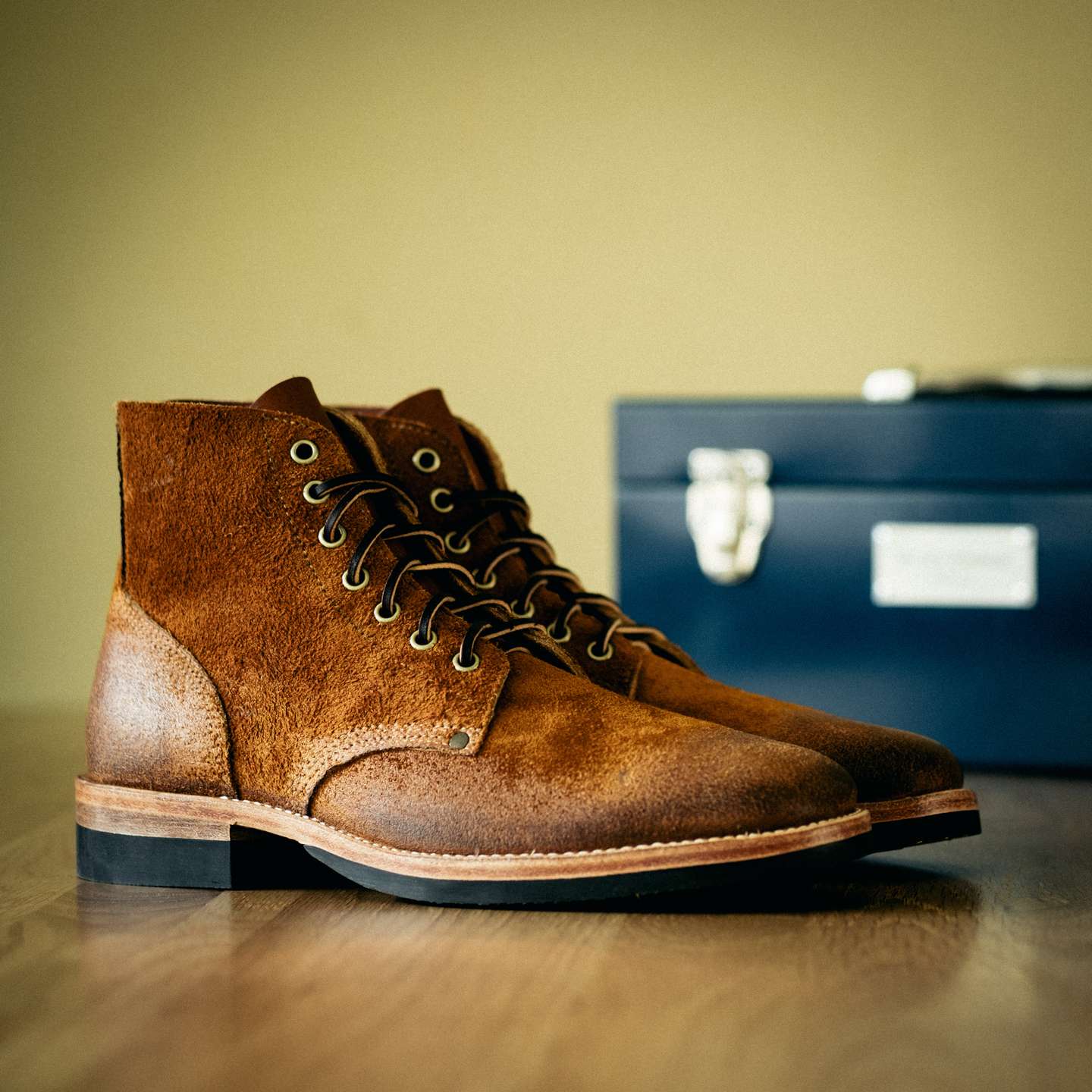 Tobacco Roughout Field Boot - Detail Image Two