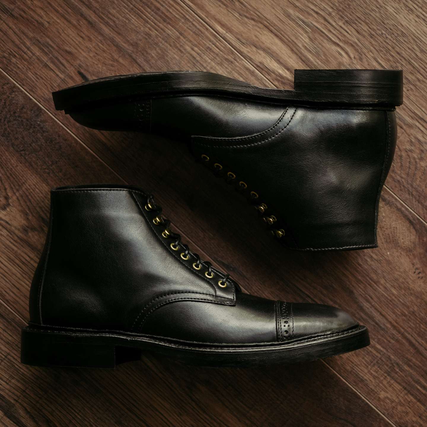Ink Black Classic Calf Lakeshore Jump Boot - Detail Image Two