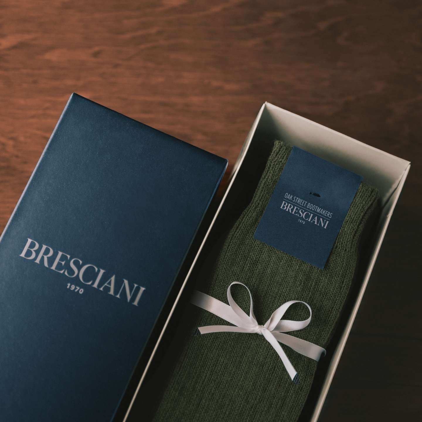 Cotton Blend Gift Box Bresciani Officer Socks - Detail Image One