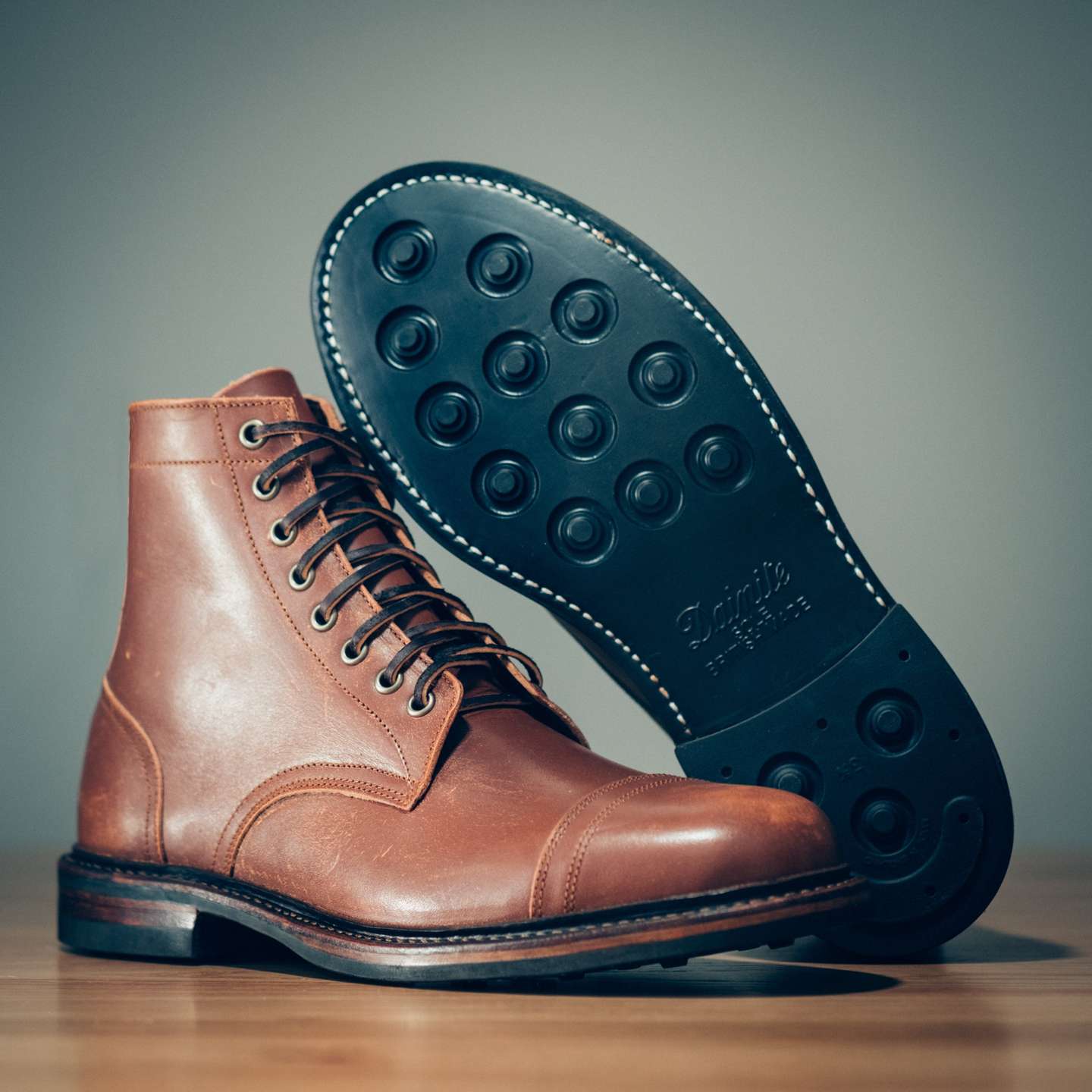Walnut Overdye Camello Asportabile Cap-Toe Trench Boot - Detail Image One