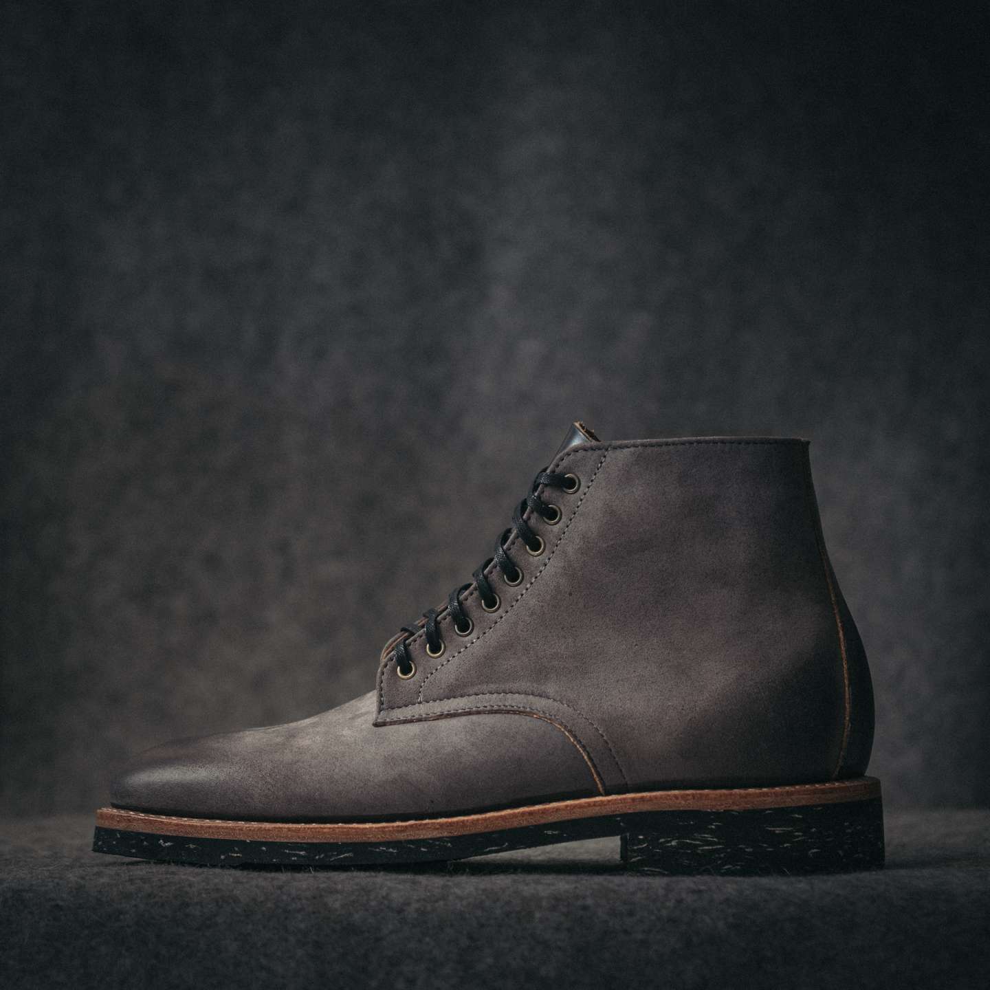 Carbon Bark Veg Retan Lakeshore Boot - Detail Image Two