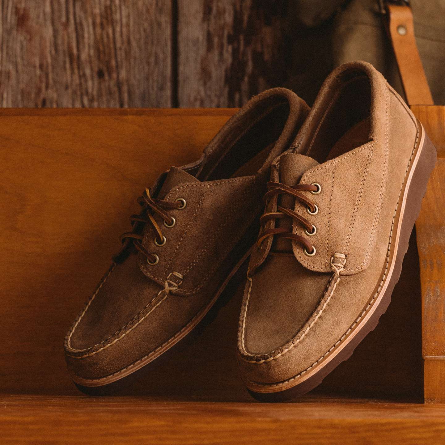 Natural Chromexcel Roughout Trail Oxford - Detail Image One