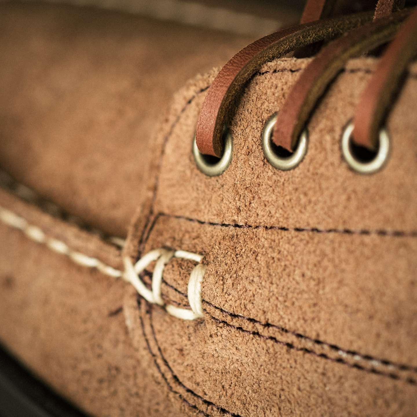 Natural Domane Roughout Trail Oxford - Detail Image One