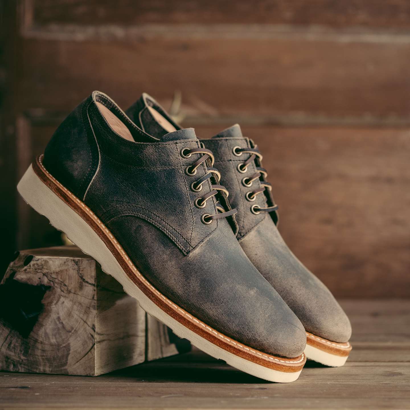 Charcoal Teton Stag Trench Oxford - Detail Image One