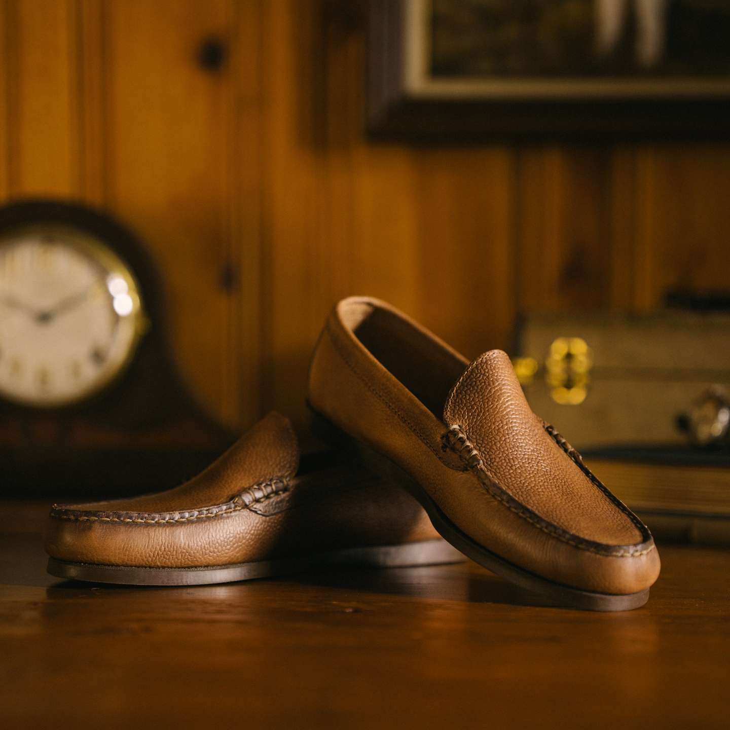 Natural Scotch Grain Chromexcel Venetian Moc - Detail Image One
