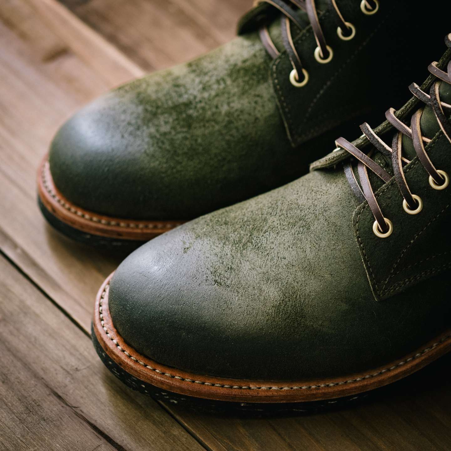 Huntsman Waxy Chamois Reverse Trench Boot - Detail Image Two