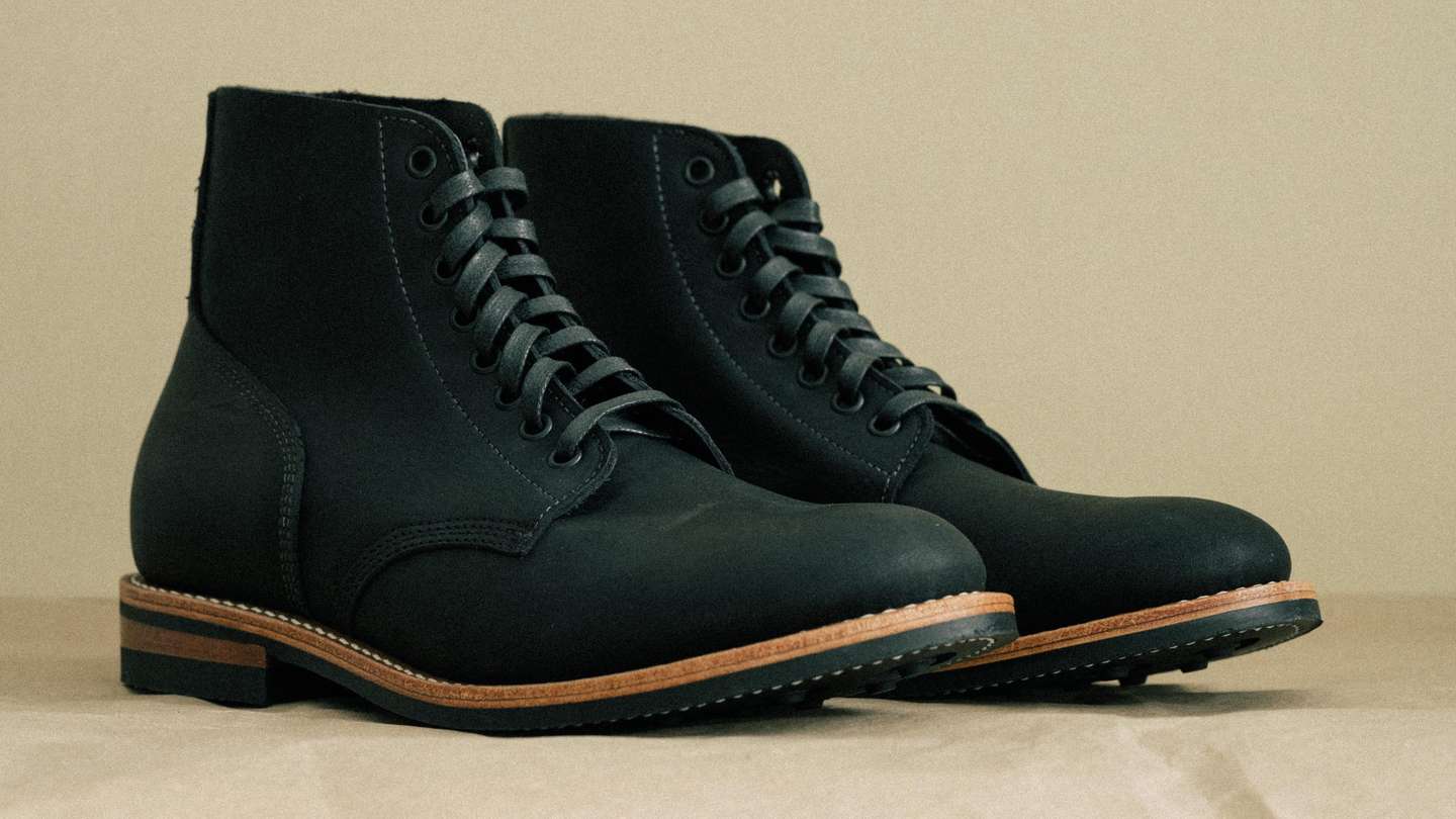Black Oil Tan Field Boot - Detail Image Three