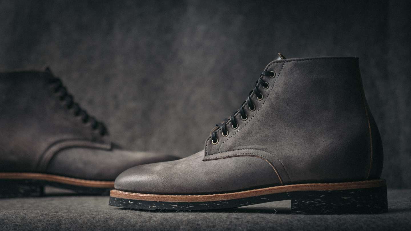 Carbon Bark Veg Retan Lakeshore Boot - Detail Image Three
