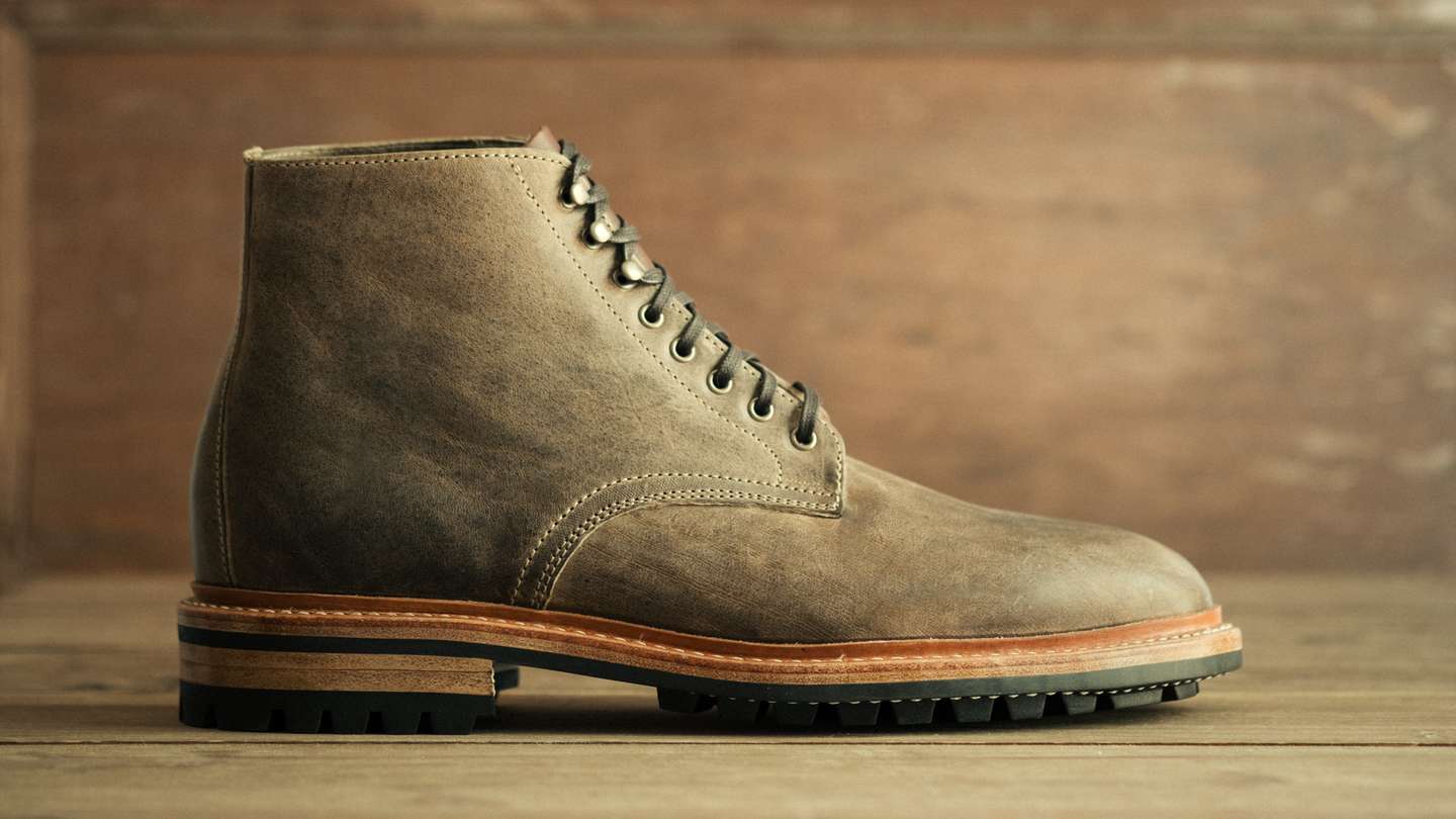 Gray Slider Lakeshore Boot - Detail Image Three