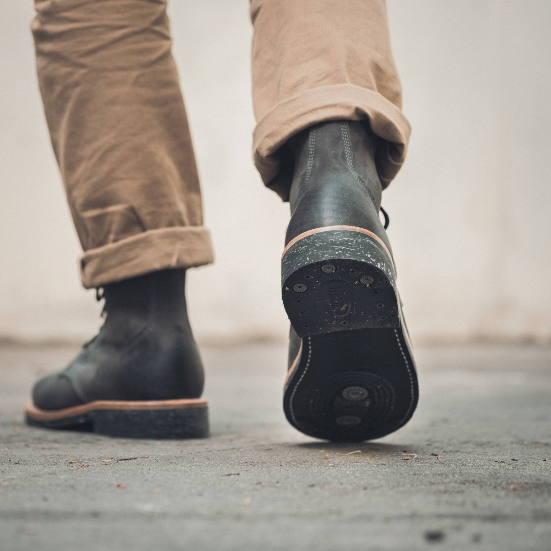 Field Boot - Carbon Bark Veg Retan, Dr. Sole 1122 Raw Cord Sole