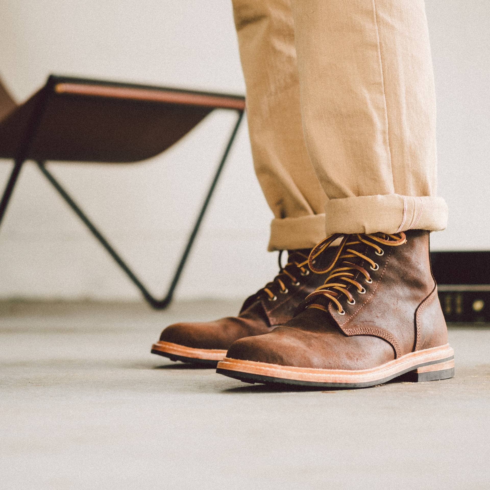 Field Boot - Snuff Waxy Commander, Dainite Sole - Made in USA with