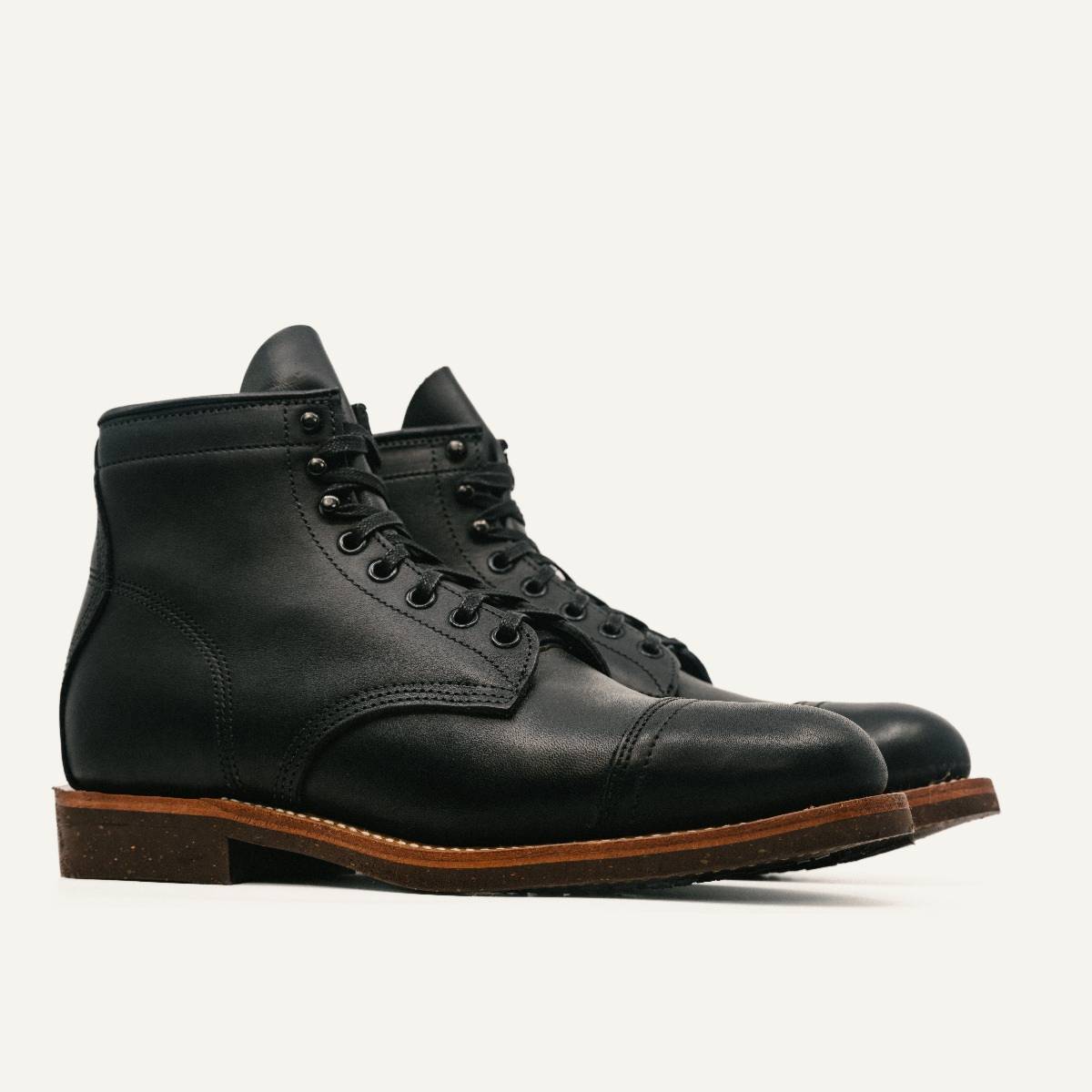 Mill Boot - Seidel Black Oil Tan, Vibram 430 Mini-Lug Sole - Made