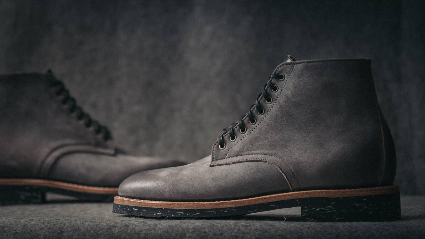 Carbon Bark Veg Retan Lakeshore Boot - Detail Image Three