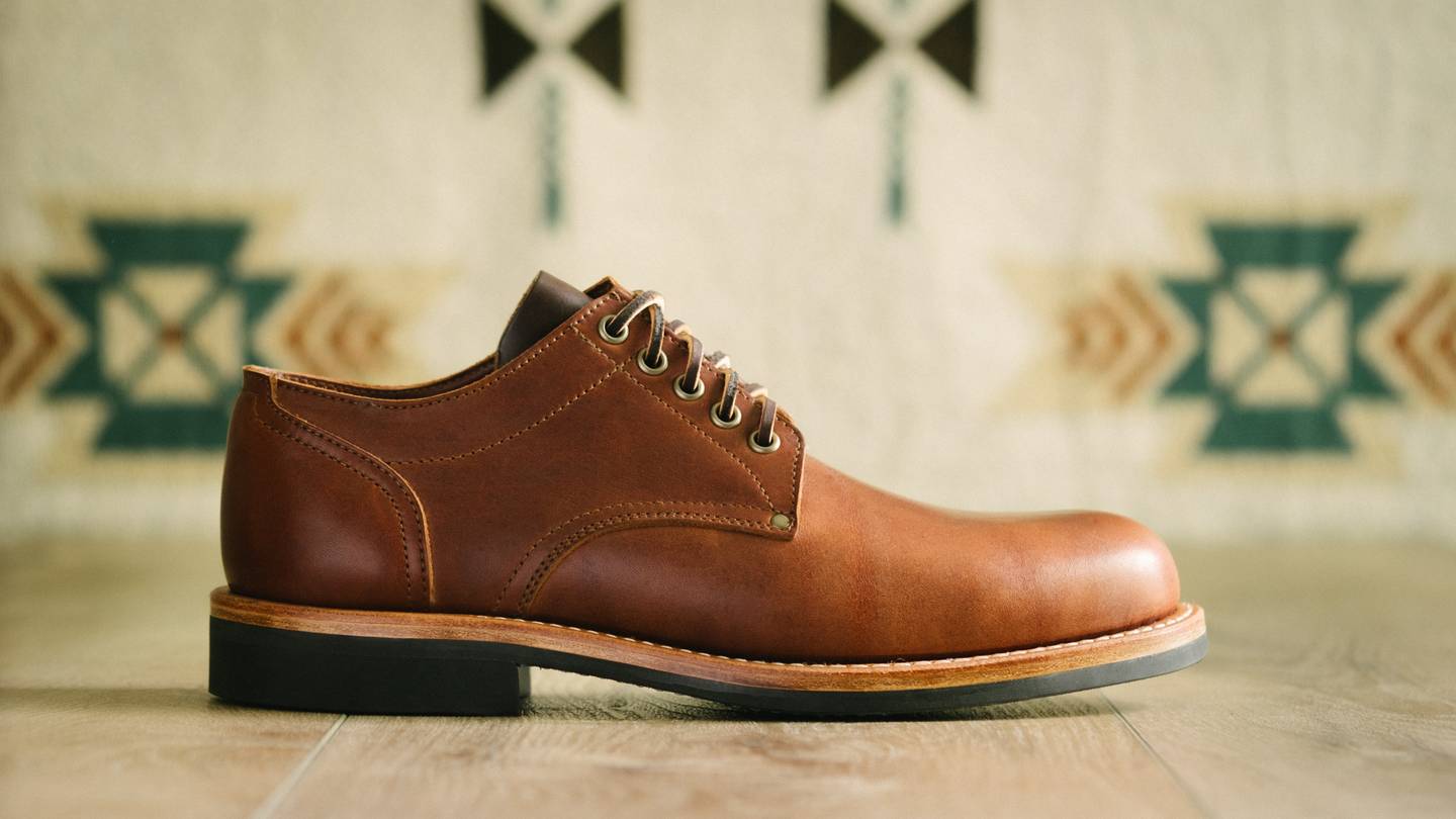 Light Brown Mustang Trench Oxford - Detail Image Three