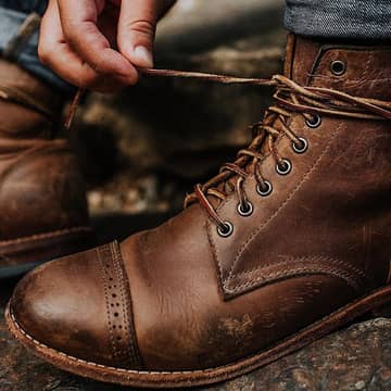 Lacing-up the Oak Street Bootmakers Cap-Toe Trench Boot in Natural Chromexcel