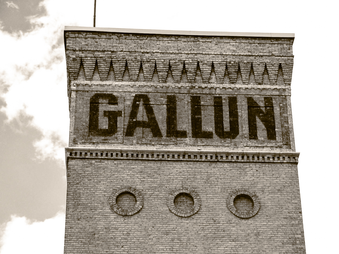 A. F. Gallun & Sons Factory Tower, Milwaukee, 1960's